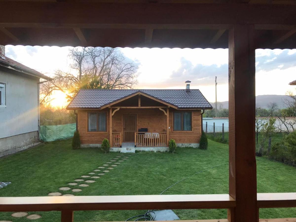 Къщи За Гости Михайлови Sapareva Banya Exterior foto