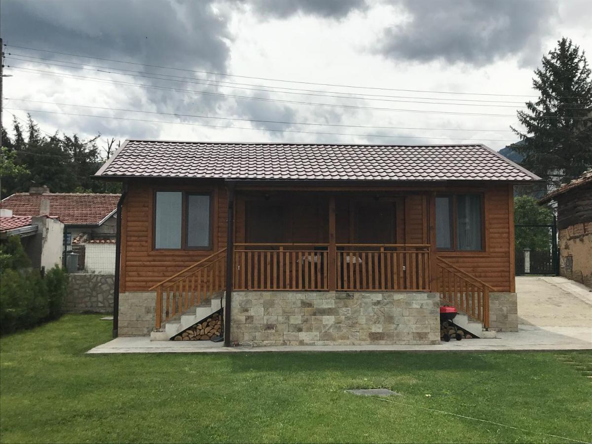 Къщи За Гости Михайлови Sapareva Banya Exterior foto