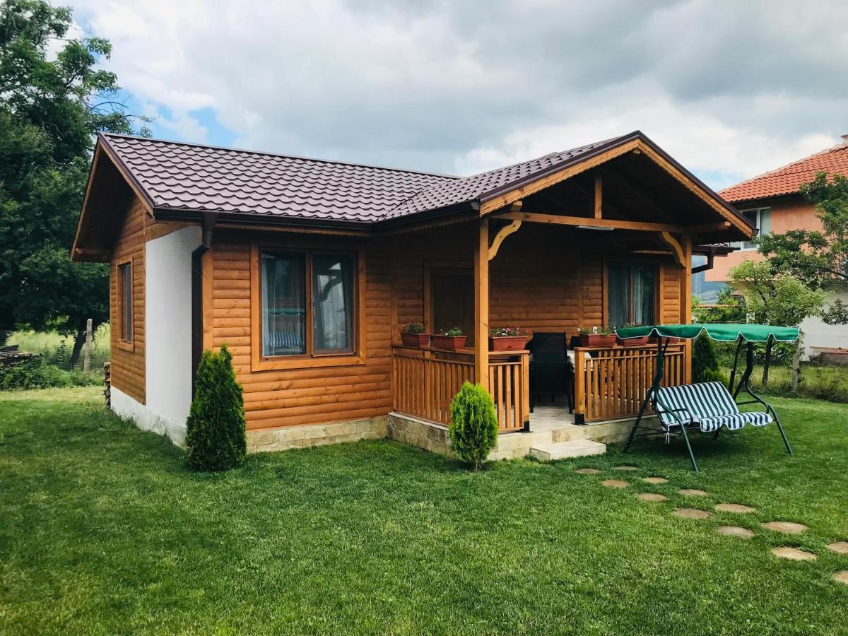 Къщи За Гости Михайлови Sapareva Banya Exterior foto