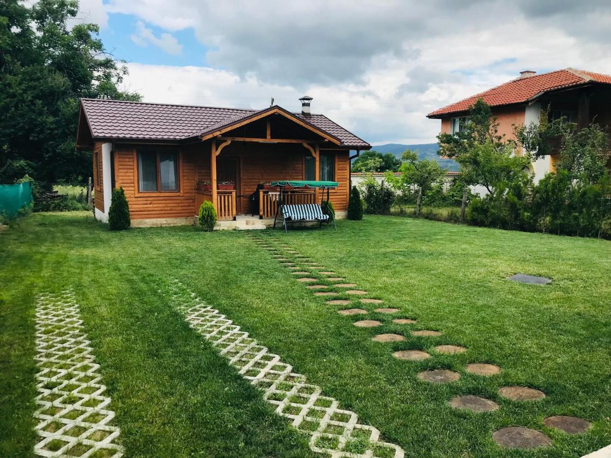 Къщи За Гости Михайлови Sapareva Banya Exterior foto