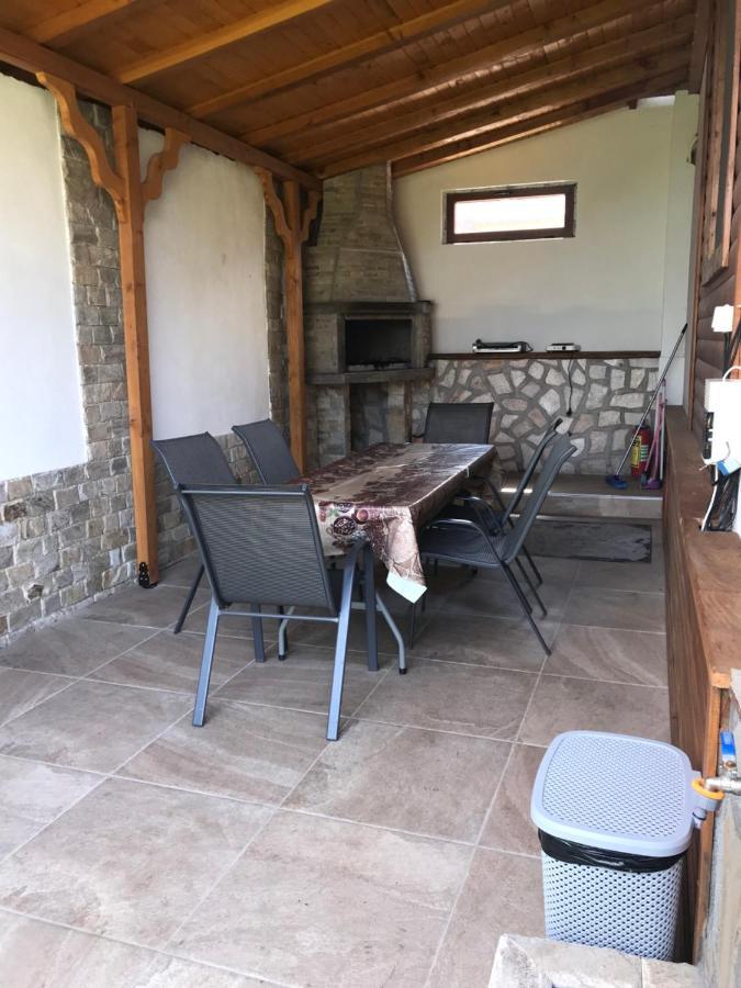 Къщи За Гости Михайлови Sapareva Banya Exterior foto